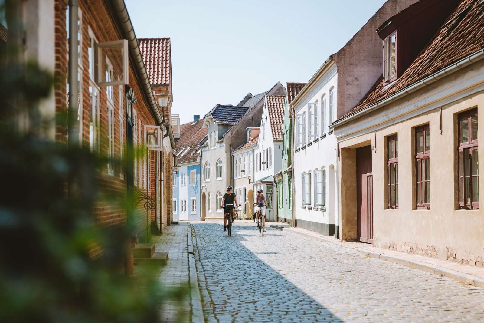 Par på cykeltur gennem Aabenraas gader