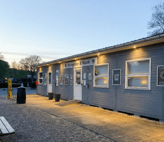 Kiosk på Sønderballe Strand Camping